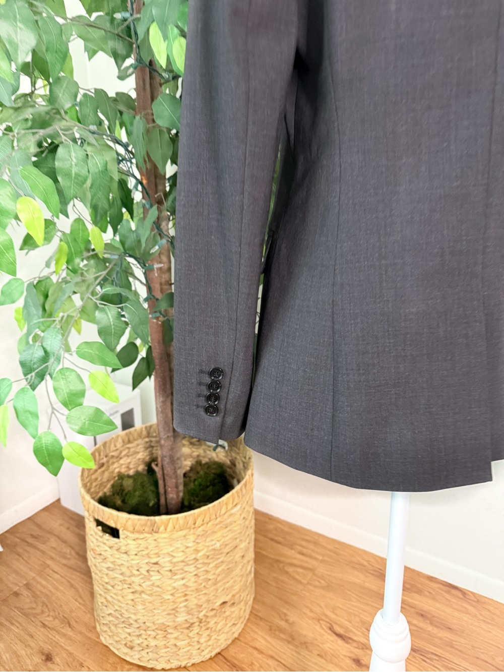 BOSS Hugo Boss Gray Wool Blend Tailored Blazer US 4 - Picture 6 of 15